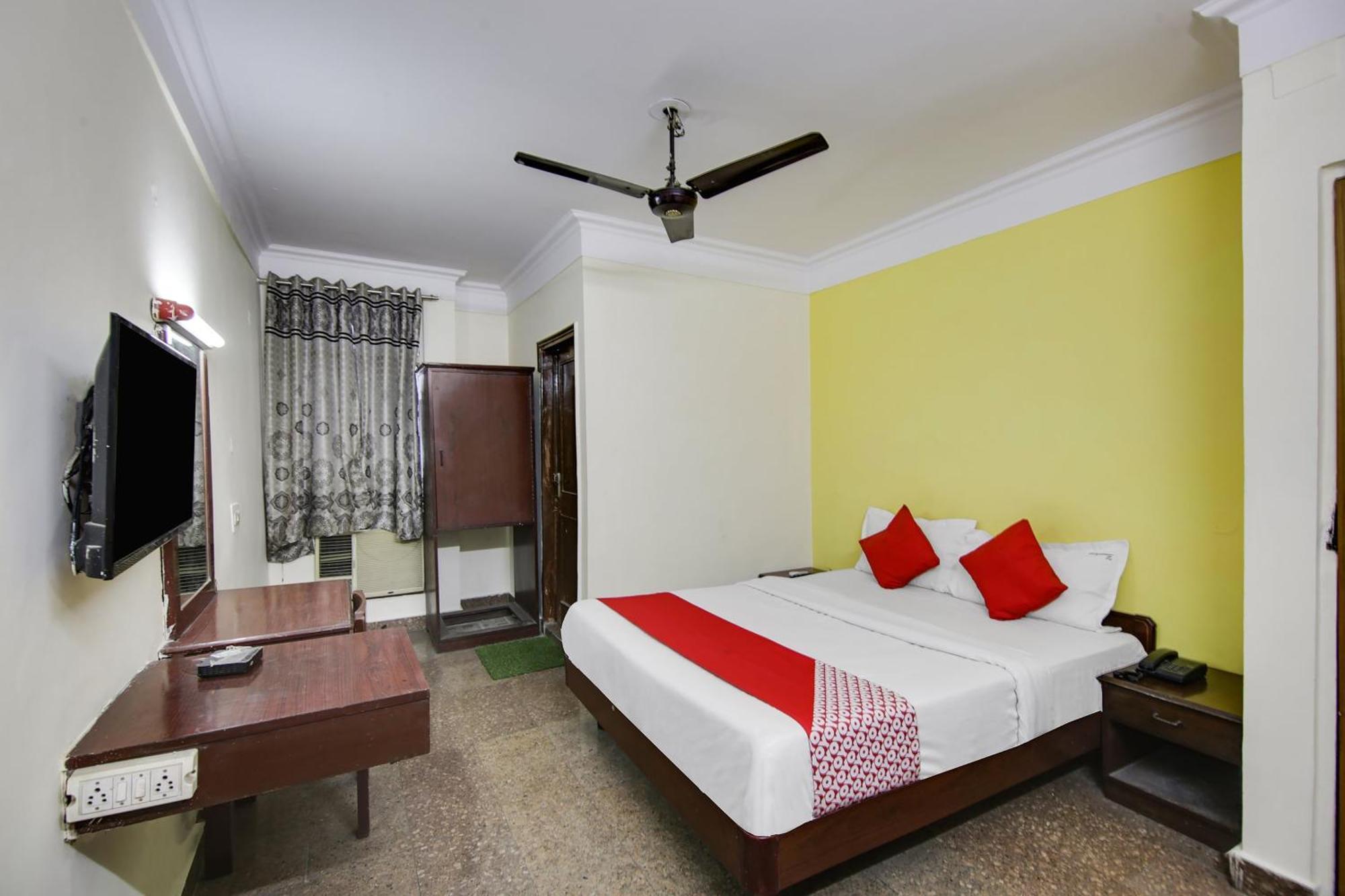Hotel O Sunshine Palace Delhi  Exterior foto