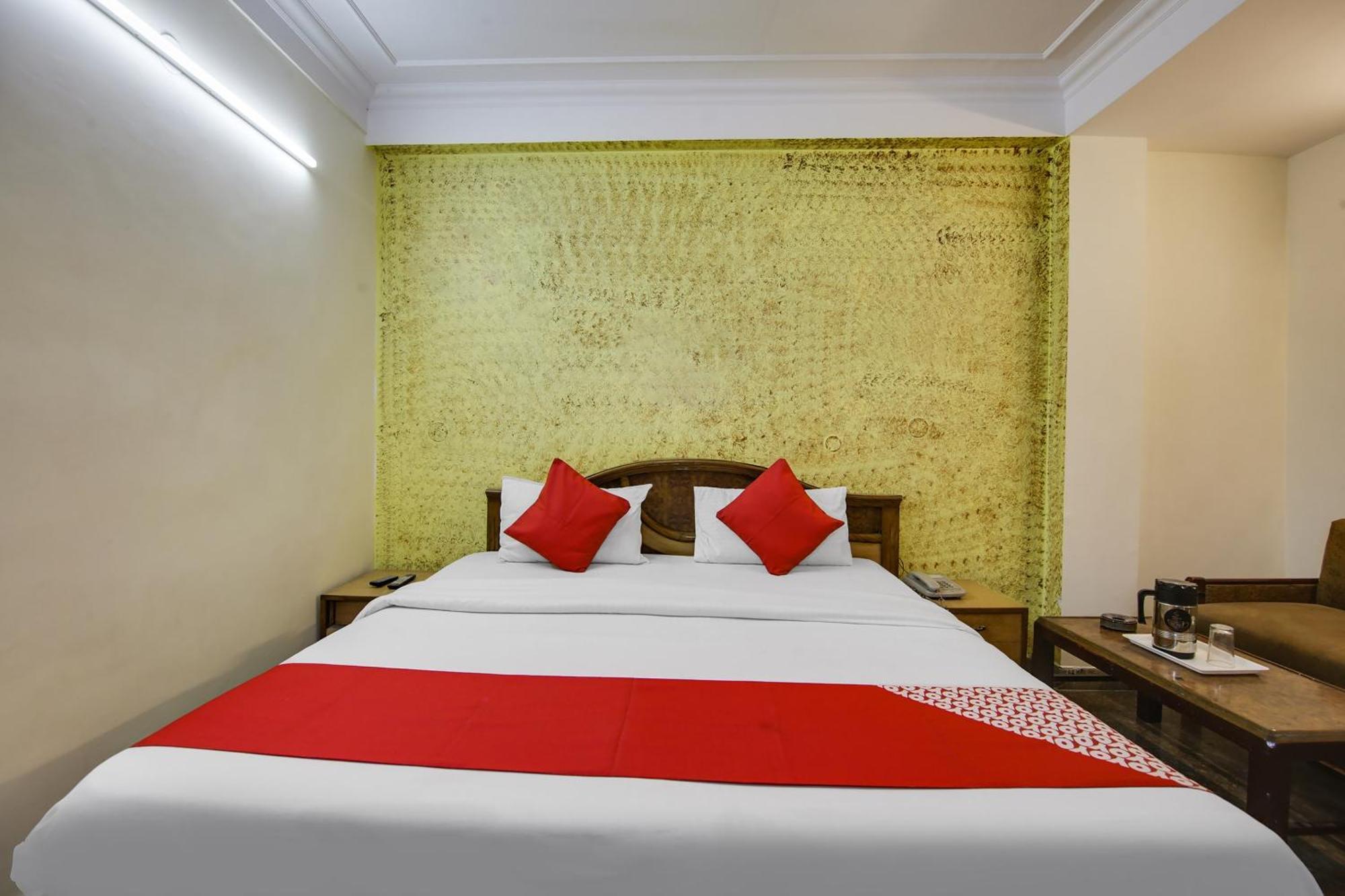 Hotel O Sunshine Palace Delhi  Exterior foto